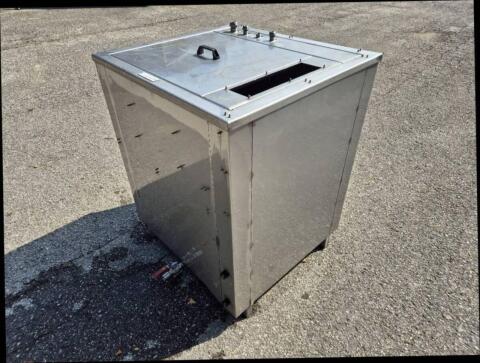 Edelstahltank