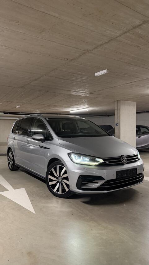 VW Touran 1.6 TDI R-Line