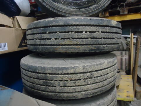 Tiefladerreifen 205/80R15