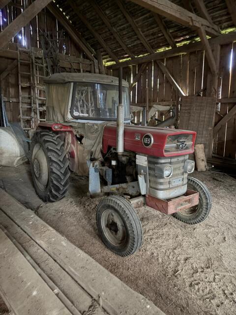 Massey Ferguson 165