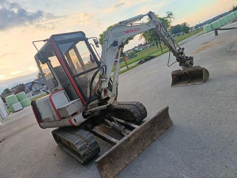 Takeuchi TB035
