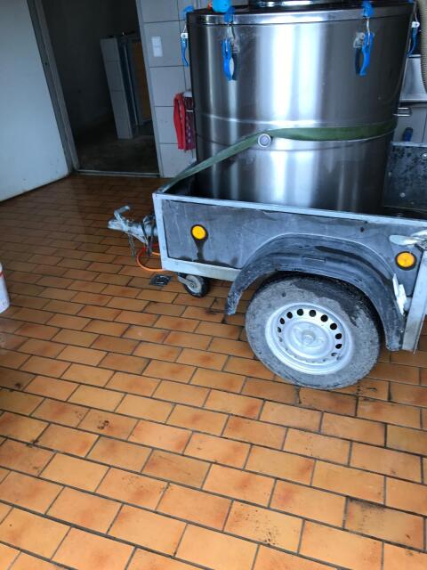 Milchtank 580 l, Alfa Laval, mit Kühlung (und Hänger)