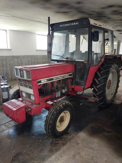 International 644
