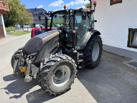 Valtra A115