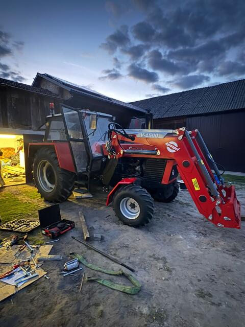 Zetor Ursus 1.500 kg Frontlader V 1500