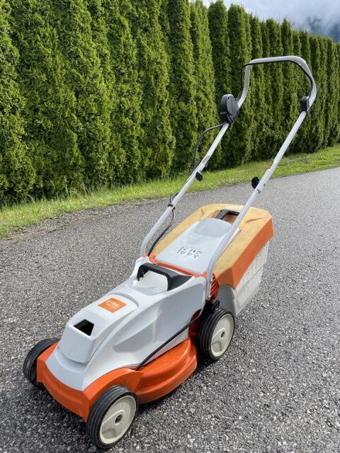 Stihl Akkurasenmäher RMA235