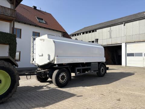 Güllezubringer, Zubringer, Güllefass, Tankanhänger
