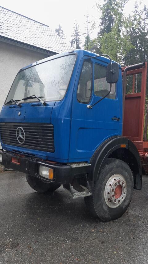 LKW Mercedes Penz 8.000 HS Holzkran