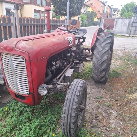 Massey Ferguson FE-35 X