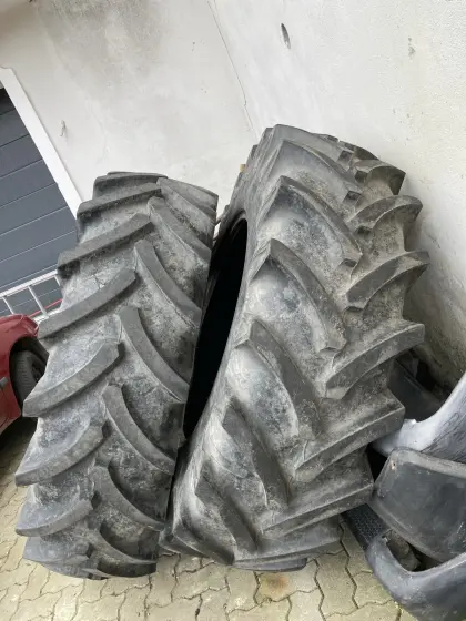 Traktor-Reifen 460/85 R34 oder 18,4 R34