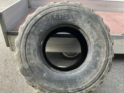 Reifen 560/60-22,5