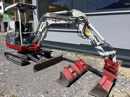 Takeuchi TB 219 Powertilt