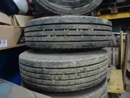 Tiefladerreifen 205/80R15