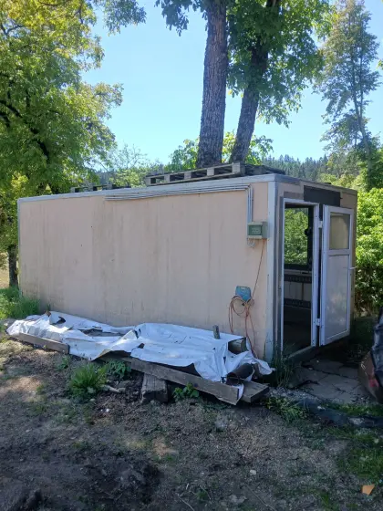 Container