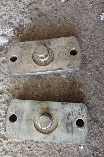 Pöttinger Lion Klemmplatten alt, 8 Stk., Kreiselegenzinken