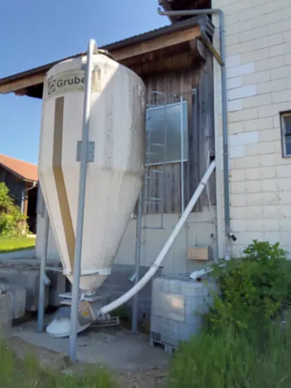 Gruber Kraftfuttersilo