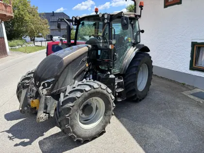 Valtra A115