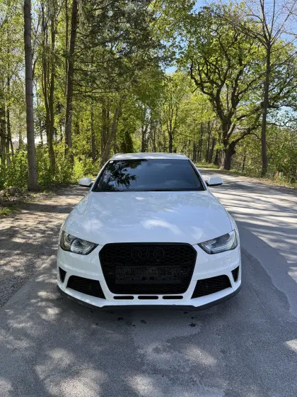Audi A4 B8 Facelift 2.0 TDI 150 PS, Kombi/Family Van