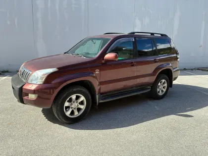 Toyota Land Cruiser 300 3,0 D-4D 165 8-Sitzer
