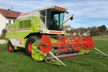 Claas Dominator Teile gesucht.