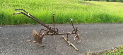 Handpflug für Deko-Zwecke
