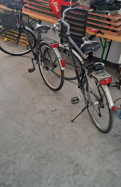 Fahrradträger und zwei Fahrräder