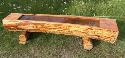 Lärchenbrunntrog zu verkaufen