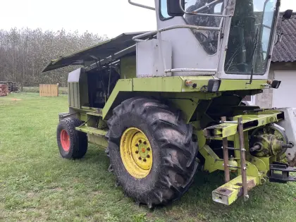 Claas Jaguar 690 SL Geräteträger