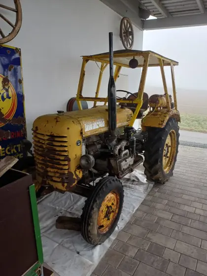 Ochsner Traktor 180