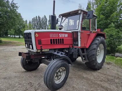 Steyr 8100 Traktor