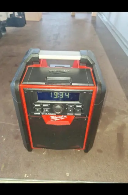 Milwaukee M18 Radio Charger