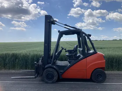 Linde H35, Bj. 2004, 17.600 Bstd., Triplexmast, Drehgerät, H35D
