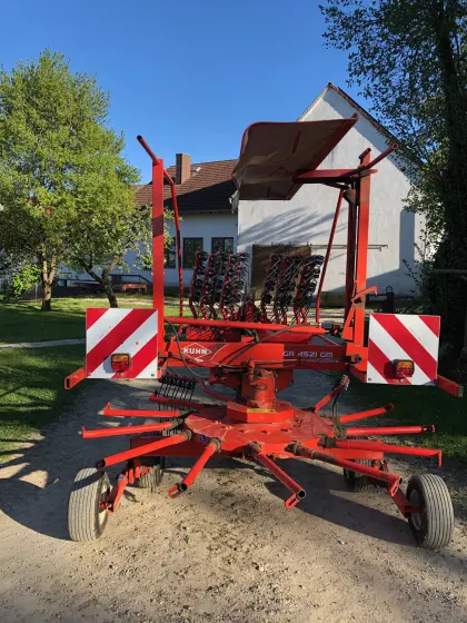 Schwader Kuhn GA 4521 GM Masterdrive mit hydr. Schwadtuch
