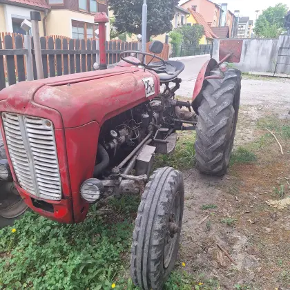 Massey Ferguson FE-35 X