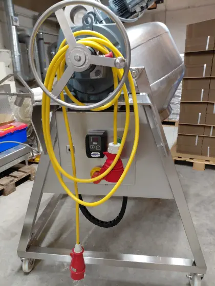 Lebensmittelmischmaschine SEW Eurodrive r77 AD3 Bj. 2019