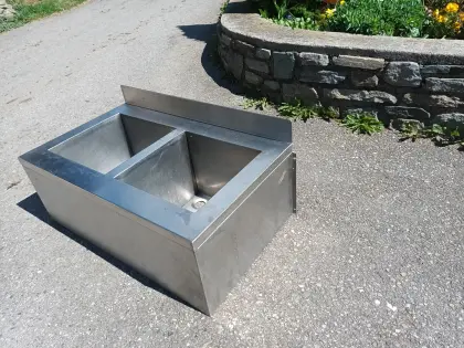 Edelstahlwaschbecken, Nirowaschbecken, Ausgussbecken