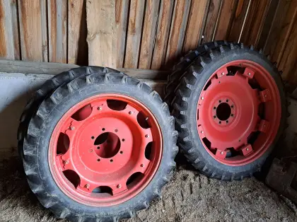 Pflegebereifung 230/95R44, 8.3-32 AS