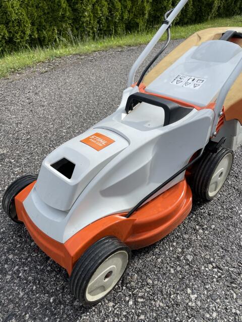 Akkurasenmäher Stihl RMA 235