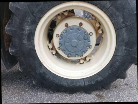 380/70R24 Kompletträder