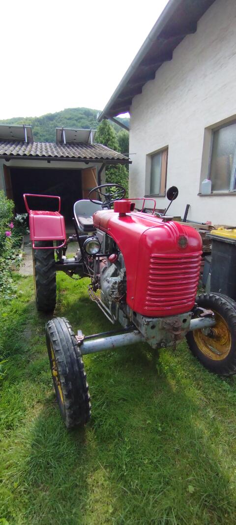 Steyr T84