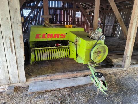 Claas Kleinheuballenpresse Markant 40