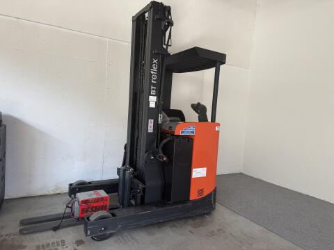 Schubmaststapler Toyota RRE120B, 277 Bstd., sehr gepflegt, MwSt.