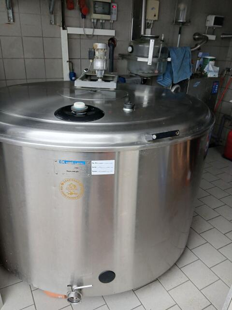 Milchtank 1.250 l mit Kühlung