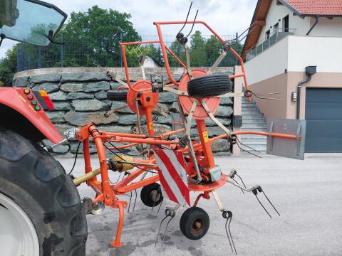 Zettkreisel Fella TH 450 DH Hydro