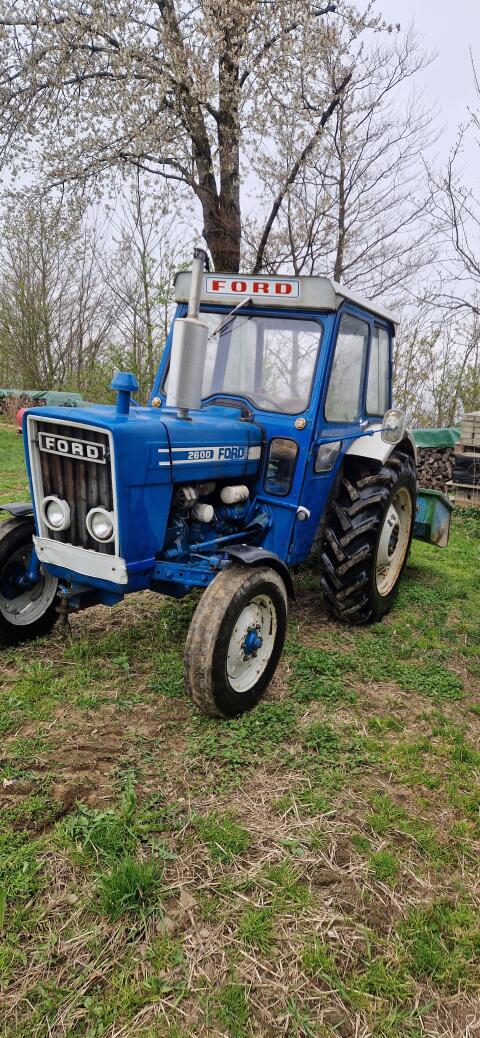 Ford 2600