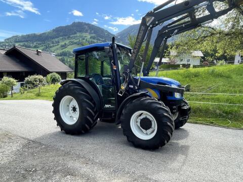 New Holland T4020