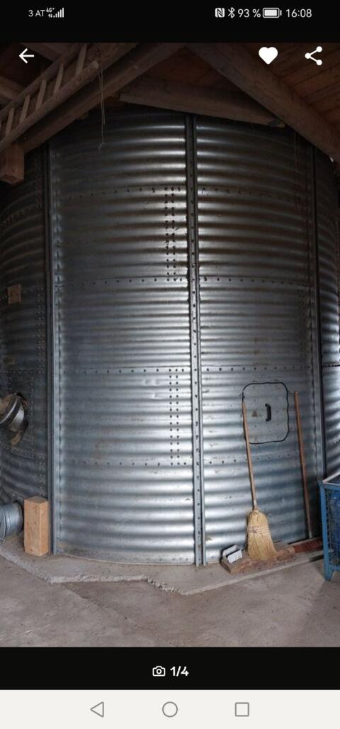 Getreidesilos Neuero