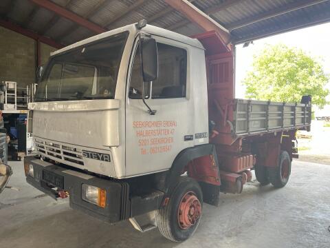 LKW-Kipper Steyr