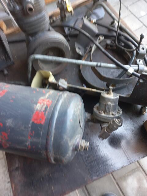 Steyr 8070 A Druckluftanlage