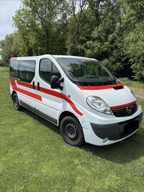 Opel Vivaro 2,0 TDI, 9-Sitzer